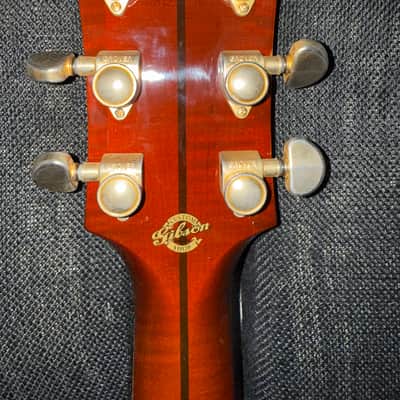 Gibson SJ-200 Quilt Custom Shop 2015 - Autumn burst image 11