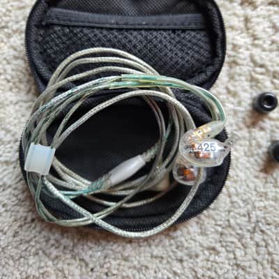 Shure SE425 CL Dual Driver Sound Isolating Earphones image 4