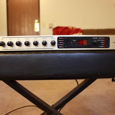 ART DST 4 Tube Preamp for Guitar 90s Gold / Black image 2