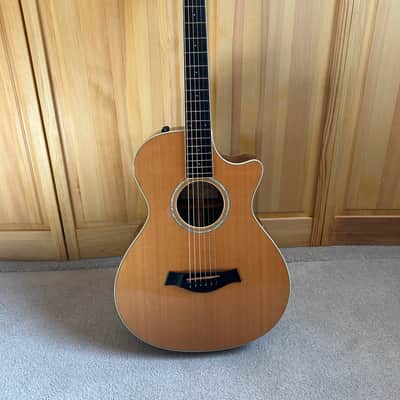 Taylor Grand Concert model acoustic guitar 2010 - natural gloss image 1