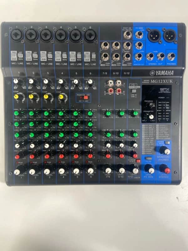 Yamaha MG12XUK 12 Channel Analog Mixer 2018 - Present - Black image 1