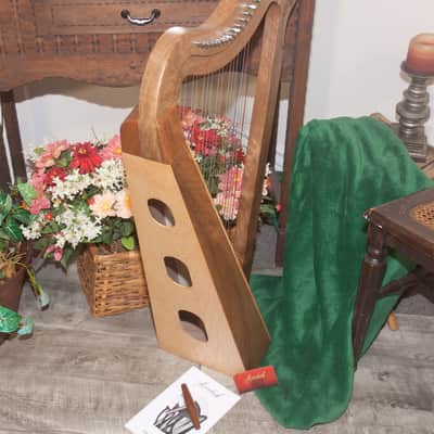 Roosebeck Parisian 22 String Harp Walnut Chelby Levers Lever Harp image 3