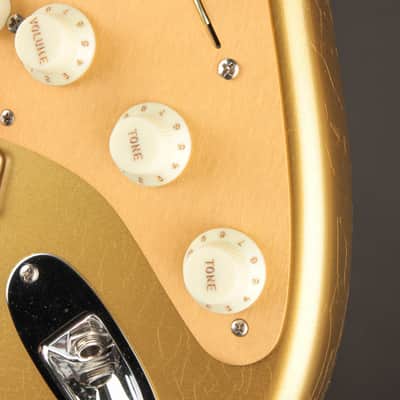 Fender Custom Shop LTD 1957 Stratocaster Rosewood Neck Aged Aztec Gold/DLX Closet Classic image 6