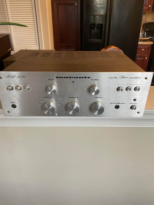 Marantz 1030 integrated stereo amplifier 1970’s imagen 1