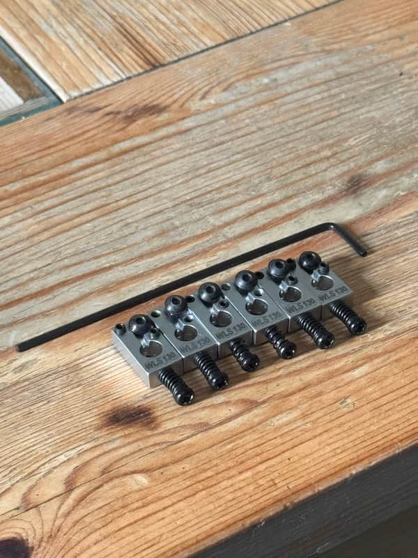 Wilkinson WLS130/S Locking Saddles image 1