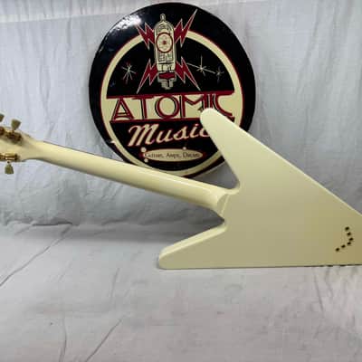 Gibson DSRVCWGH1 Limited Edition Reverse Flying V Guitar with Case 2007 - Alpine White image 8