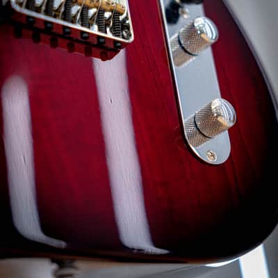 G&L Tribute ASAT Classic Bluesboy S/H Redburst image 3