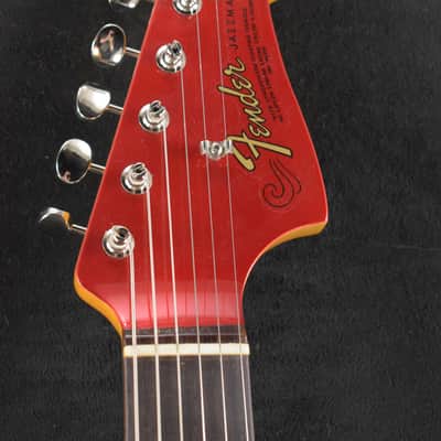 Fender Vintera III Mid '60s Jazzmaster Candy Apple Red Rosewood Fingerboard image 7