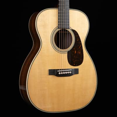 Martin 00-28 Acoustic Guitar - Natural #5342 image 1