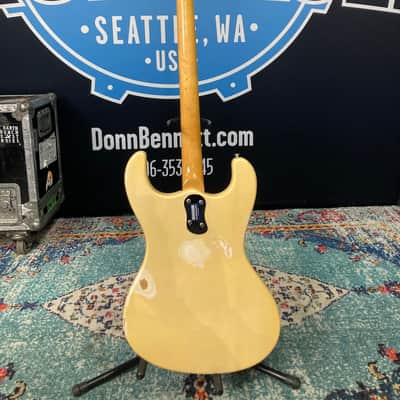 Mosrite Tom Hamilton's Aerosmith, Super Bowl Ventures Model Bass (#66) 1966 - Cream image 15