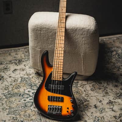 Fodera Emperor 5 Standard Classic-Vintage Sunburst (Optional Color) w/Birdseye Maple FB, Black PG image 2