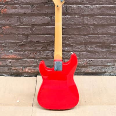 Squier by Fender Mini Stratocaster 3/4-Size Electric Guitar image 11