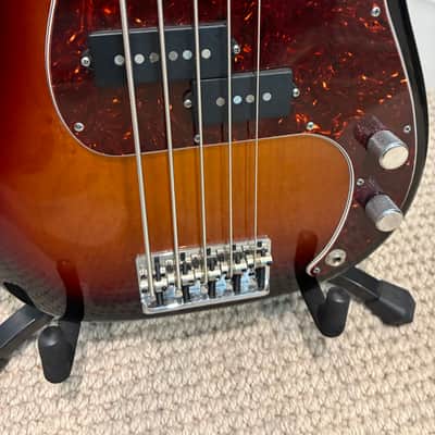 Fender American Precision V 5-string bass 2013 - 3-tone sunburst image 13