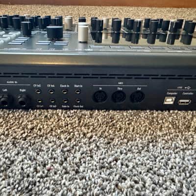 Waldorf Iridium Desktop Synthesizer 2020 - Present - Black image 12