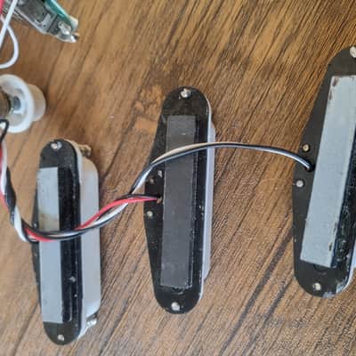 3x Stratocaster Strat Single Coil Pickups Prewired with Pots + Switch image 5