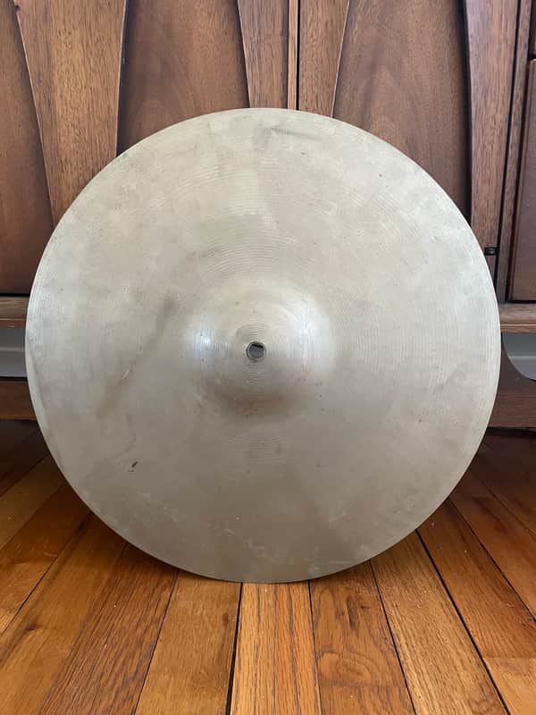 Ludwig Standard/Paiste 14" crash cymbal crash 870 grams 1960's - silver/nickel image 1