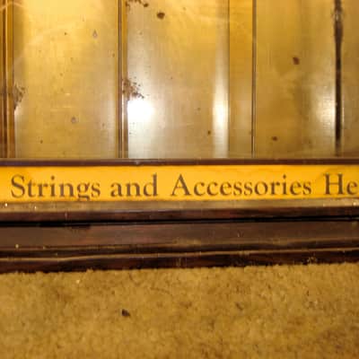"Gretsch Eagle Brand" Musical Strings, & Accessories Display Case Gretsch 1920's - Natural image 4