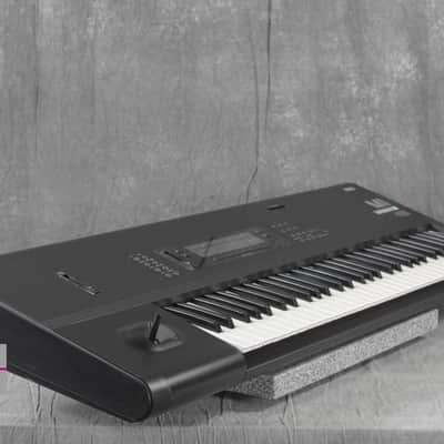KORG M1 Music Workstation Digital Synthesizer in Very Good condition. image 4