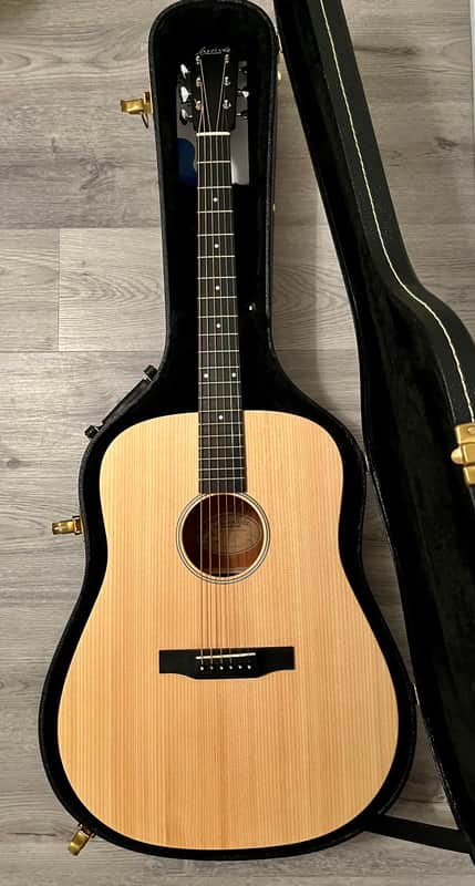 Larrivee Dreadnought - Natural Satin - USA all Solid - Excellent Condition - HSC image 1