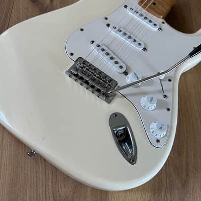 Fender Player II Stratocaster with Roasted Maple Neck 2002 - Ivory image 4