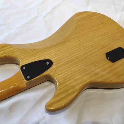 1983 G&L USA L-2000 Bass image 7