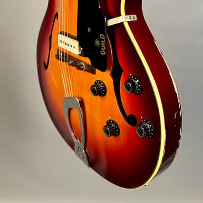 Guild T-100-D Slim jim 1965 - Sunburst image 9