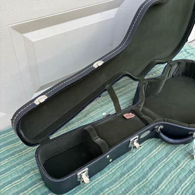 Collings OM / 000 Arched-Top Hardshell Case by TKL – OEM Case for OM/000 – Excellent Condition image 10