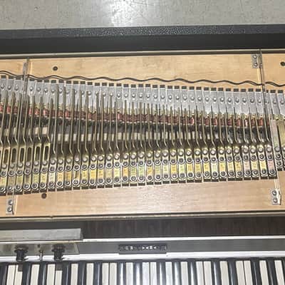 1979 Fender Rhodes Suitcase Piano 73-Key Electric Piano - Black Rounded Top image 6