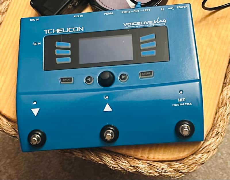 TC Helicon VoiceLive Play 2012 - - Blue image 1