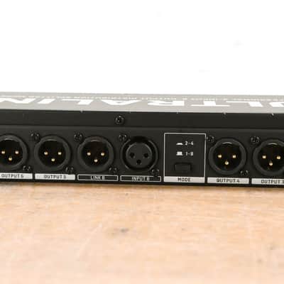 Behringer ULTRALINK DS2800 2-Input 8-Output Distribution Splitter CG013SC image 8