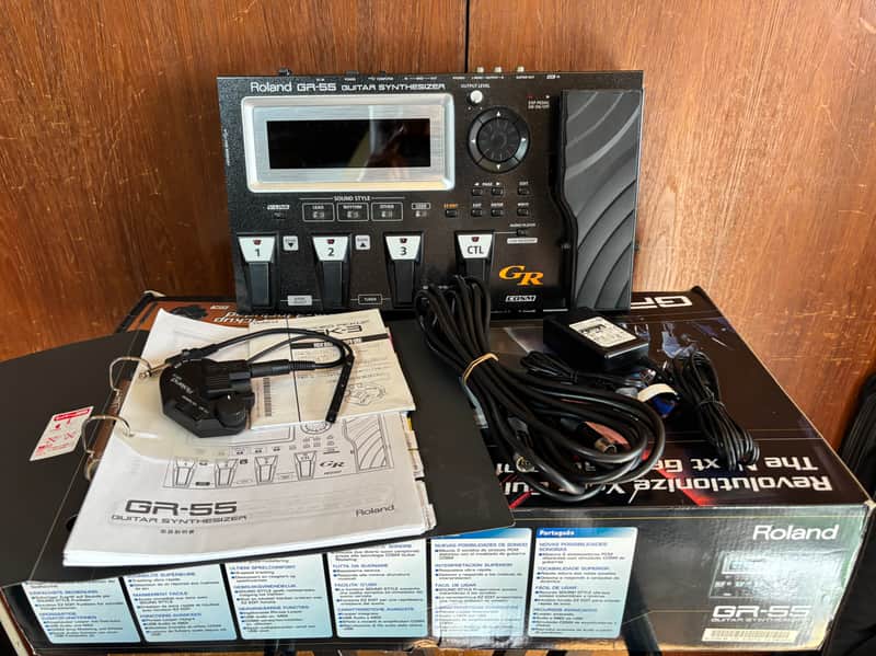 Roland GR-55 gr-55gk Guitar Synth w/ box, GK-3 Pickup, GK cable, power supply image 1