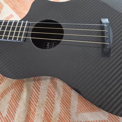 Klos Baritone uke -  Built 2026 - full Carbon Fibre 2026 - Gloss image 2