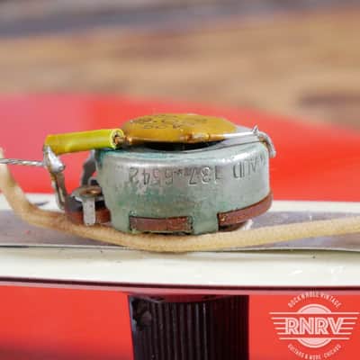Fender Bronco - 1967 - Red image 14