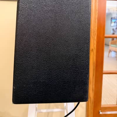 Fender Princeton 1969 "Drip Edge" 12-Watt 1x10" Guitar Combo- Silverface image 9