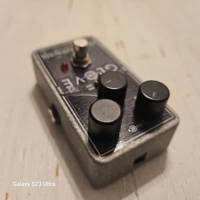 Electro Harmonix Glove Distortion Overdrive Booster image 2