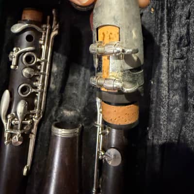 Normandy 7 Clarinet Circa 1970s - Black w/ Nice Case image 8