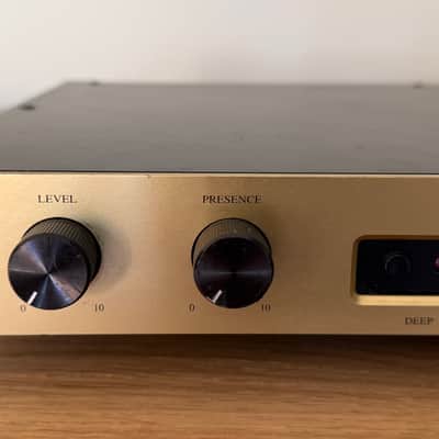 Marshall EL84 20/20 Stereo Valve Power Amplifier 1999 - Gold+Schwarz image 2