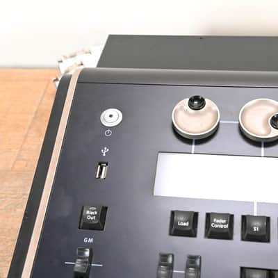 ETC ION 1000 Lighting Console CG01DYY image 8