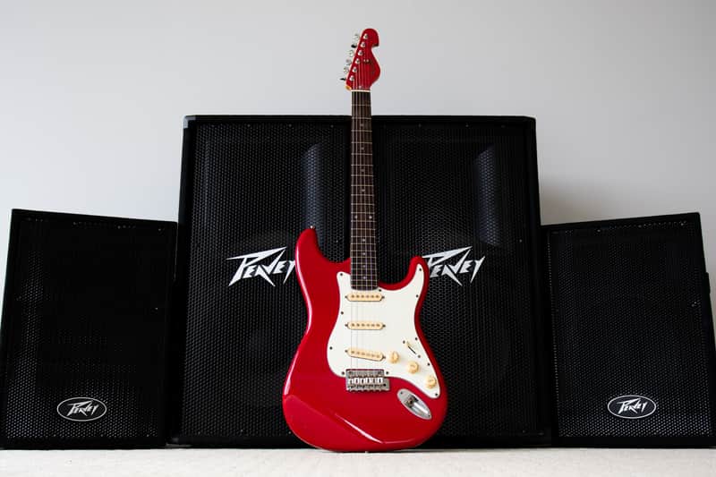 HURRICANE BY MORRIS STELLA SUPER STRAT COPY JAPAN 1980'S - RED