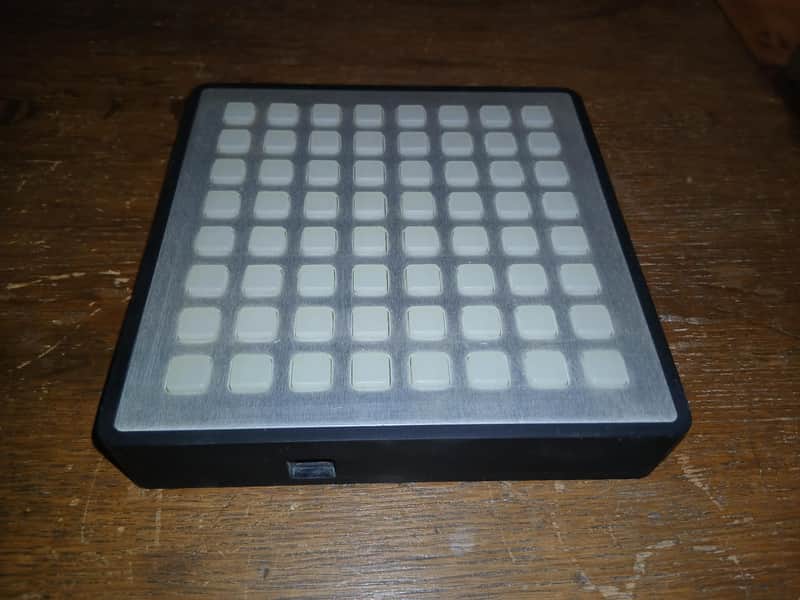 Monome 64 Grid  - Greyscale image 1