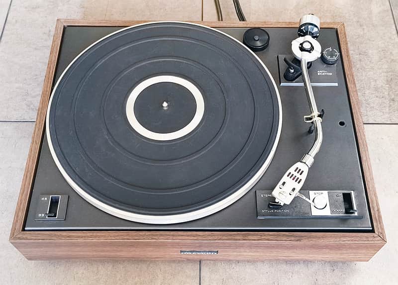 Vintage Pioneer PL-15/R Semi Auto Belt Drive Turntable