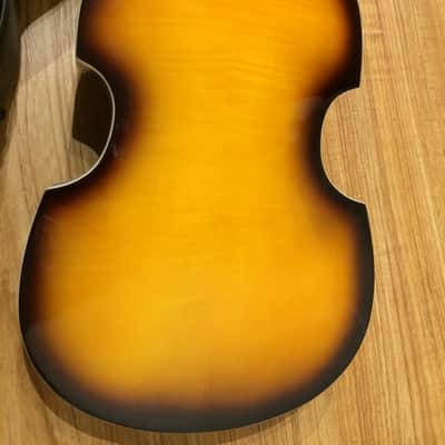 Hofner Beatle Bass 2000's 2 Color Sunburst W/hard case image 7