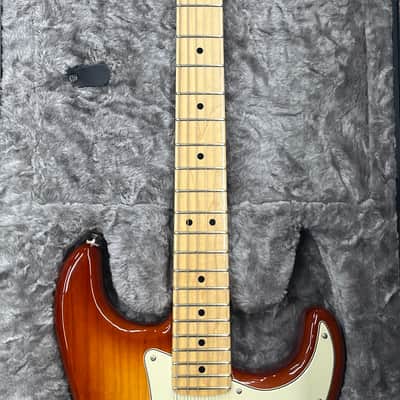 2018 Fender American Professional Stratocaster Sienna Sunburst image 2