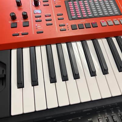 Vox Continental 61-Key Performance Organ with Stand and V861 Expression Pedal 2017 - Present - Red image 2