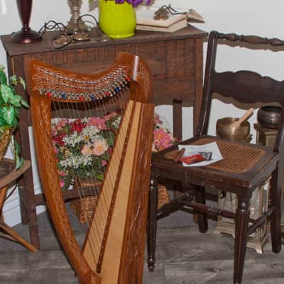 Roosebeck HTHAC-V 22-String Heather Harp Chelby Levers Vine w/Tuning Tool & Extra String Set image 4