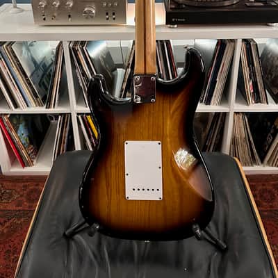 Fender Custom Shop 50th Anniversary 1954 Masterbuilt Stratocaster 2004 - Sunburst image 13