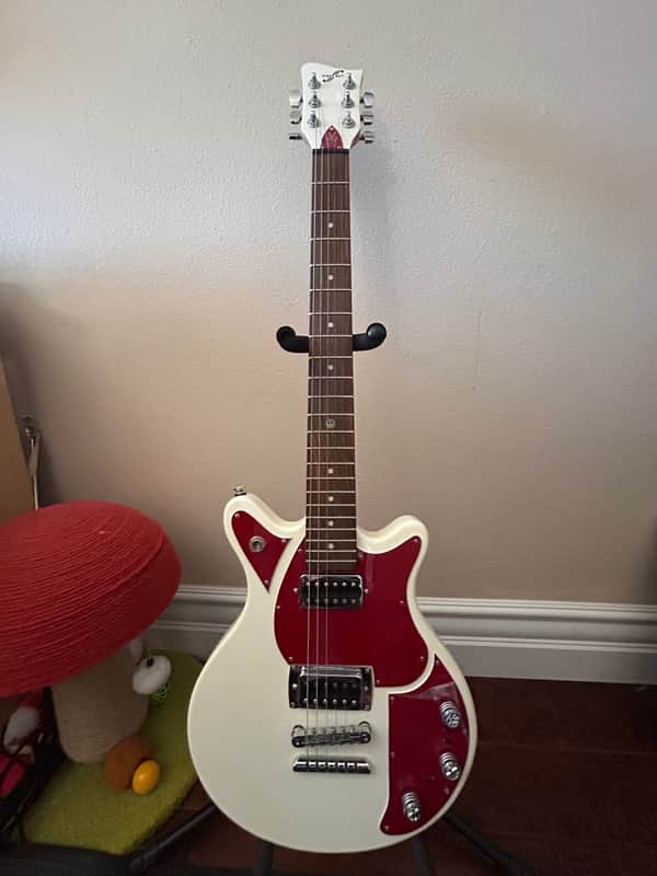 First Act Garage Master Limited Edition Volkswagen Electric Guitar