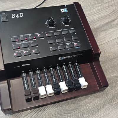 Native Instruments B4D Drawbar Organ Controller imagen 1