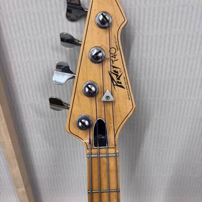 Peavey T-40 Bass Guitar image 4