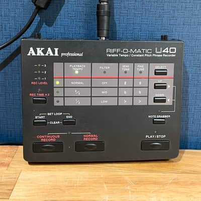 Akai U40 Riff-O-Matic Variable Tempo Phrase Lo-Fi Sampler image 1
